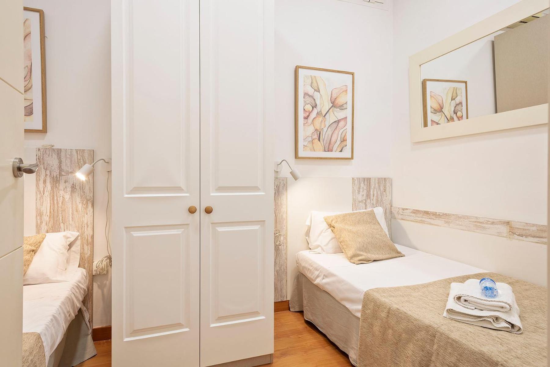 Ferienwohnung Alcam Paseo San Juan Barcelona Exterior foto